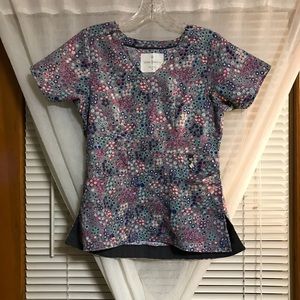 Vera Bradley Scrub Top